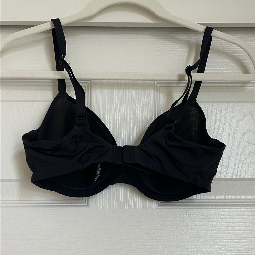 Skims Black Underwire Mesh Bra, 34C - Picture 2 of 3